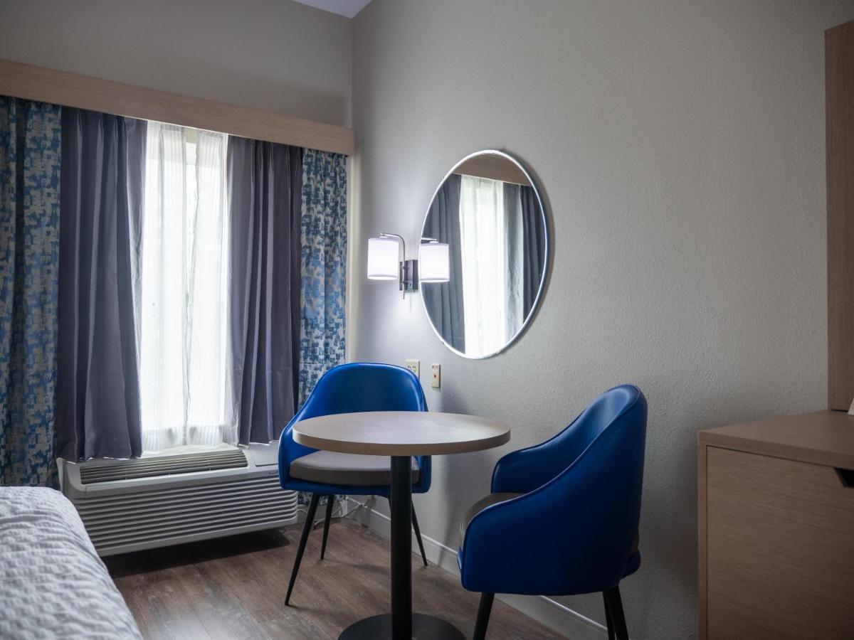 Days Inn & Suites By Wyndham Savannah North I-95 Port Wentworth Ngoại thất bức ảnh