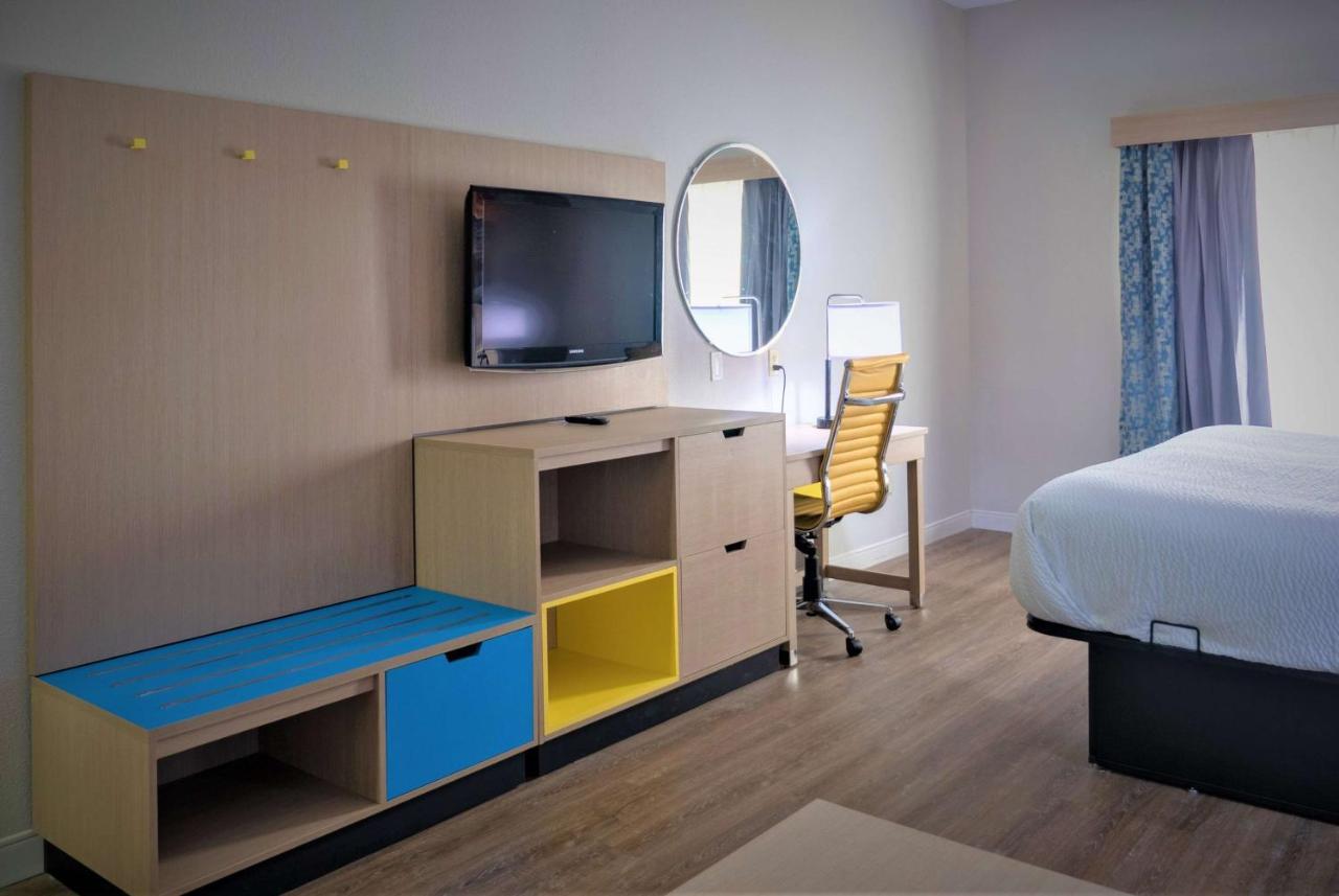 Days Inn & Suites By Wyndham Savannah North I-95 Port Wentworth Ngoại thất bức ảnh